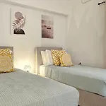 Captain Giorgos House * Pollonia
