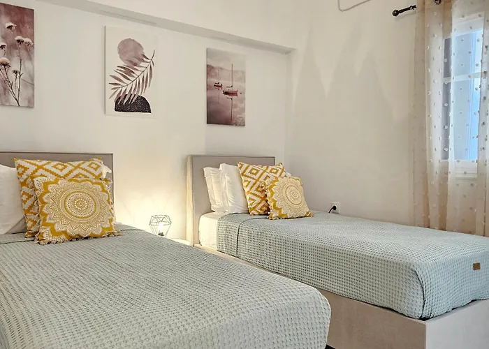 Captain Giorgos House * Πολλώνια