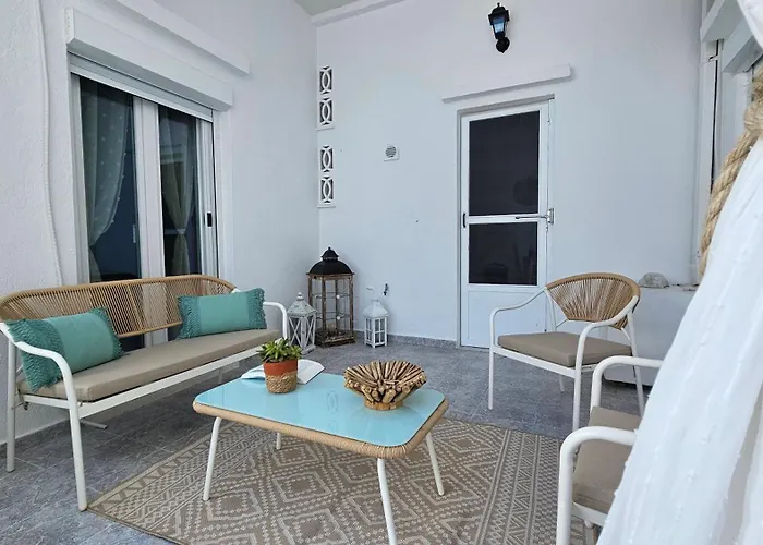 Captain Giorgos House * Πολλώνια