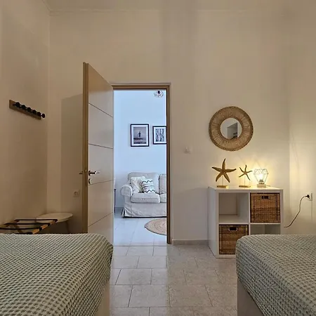 Captain Giorgos House * Pollonia